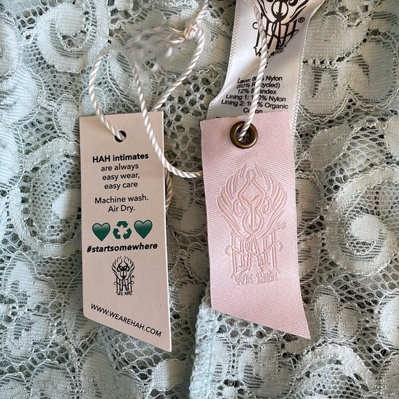 Comin’in HAHt Lace bodysuit - SZ S - something blue - NWT - Picture 8 of 13